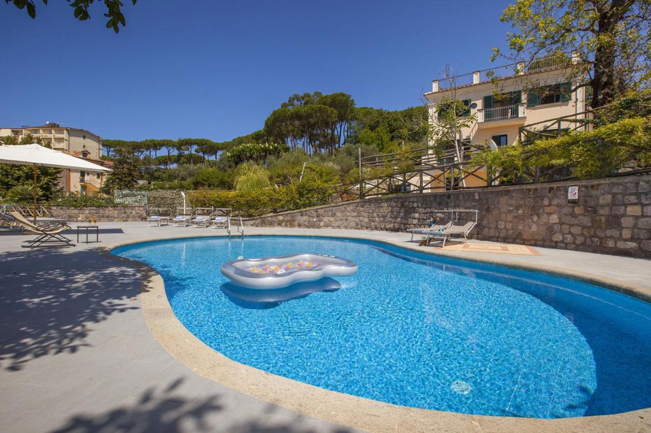 Amore Rentals - Residence Bosco SantʼAgata sui Due Golfi Exterior foto